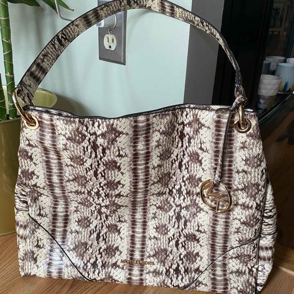 Michael Kors Shoulder Bag